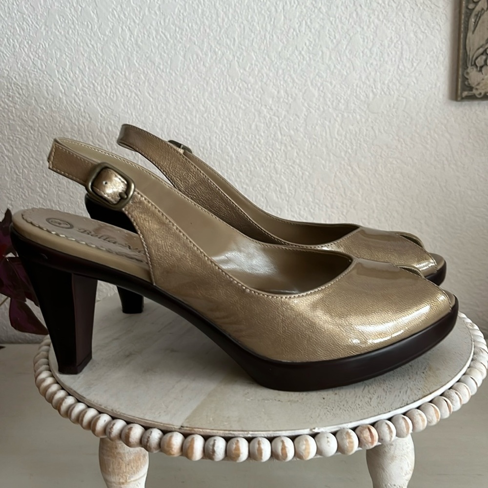 Bella-Vita leather upper open toe heel taupe New Never Worn size 10